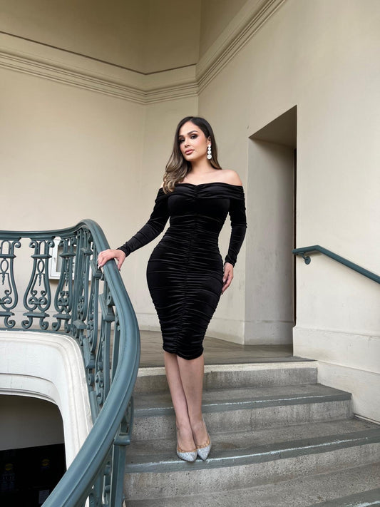 Chelsey Velvet Dress (Black)