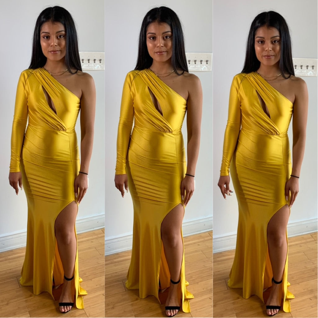 It’s Your Moment Dress (Mustard)